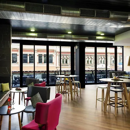 Ibis Adelaide-3